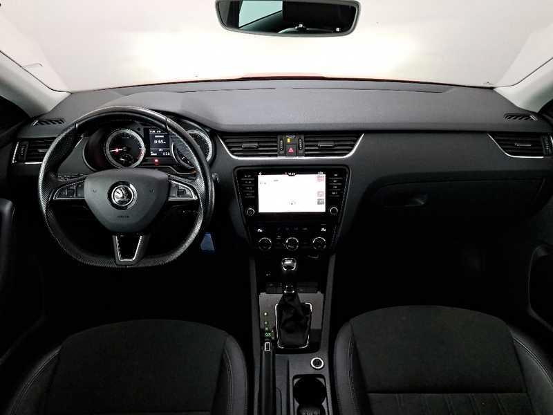 SKODA OCTAVIA WAGON 2.0 TDI STYLE DSG