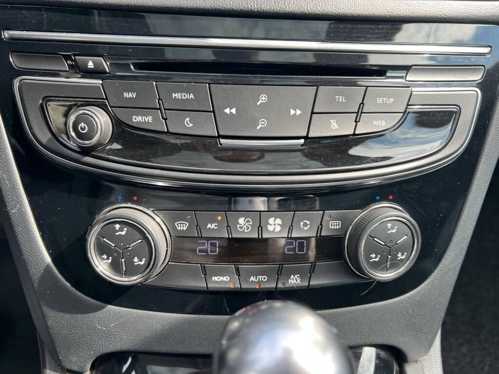 Peugeot 508 BlueHDi 180 EAT6 S&S SW Allure
