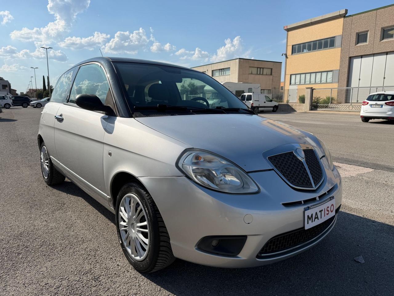 Lancia Ypsilon MODAMILANO 150000 KM