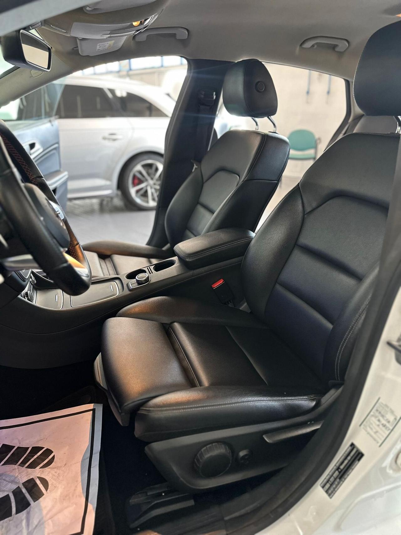 Mercedes-benz CLA 200 d 4Matic Automatic Premium