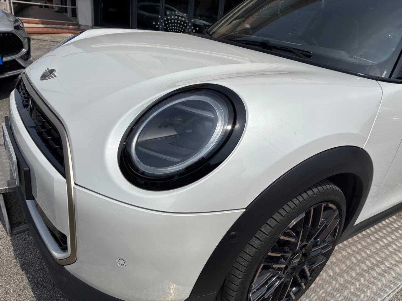 Mini 1.5 Cooper Essential
