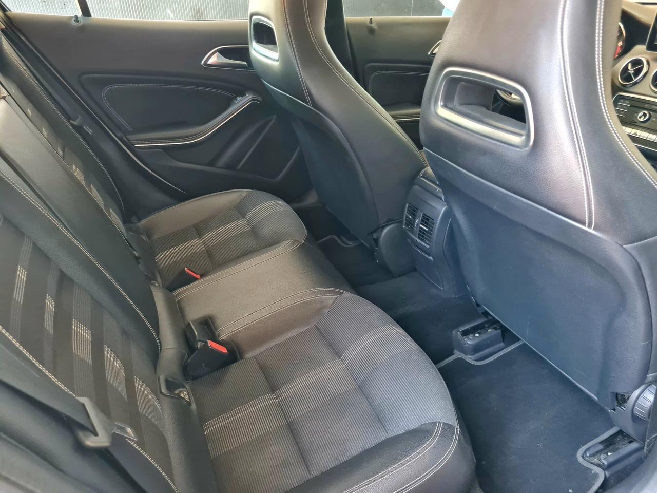 Mercedes GLA 200d Sport*MOTORE TURBINA FRIZ. NUOVI*