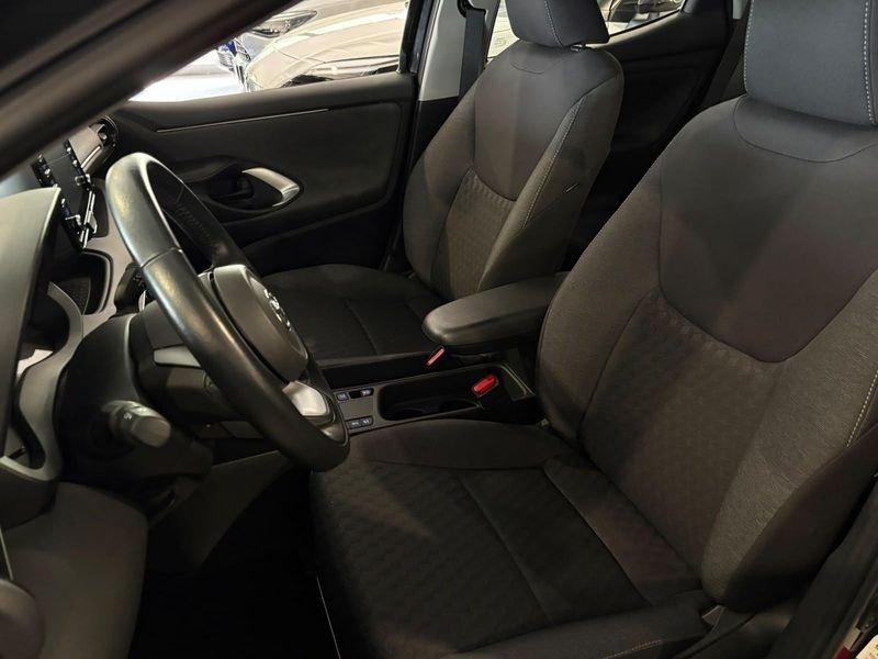 Toyota Yaris Hybrid Active MY21