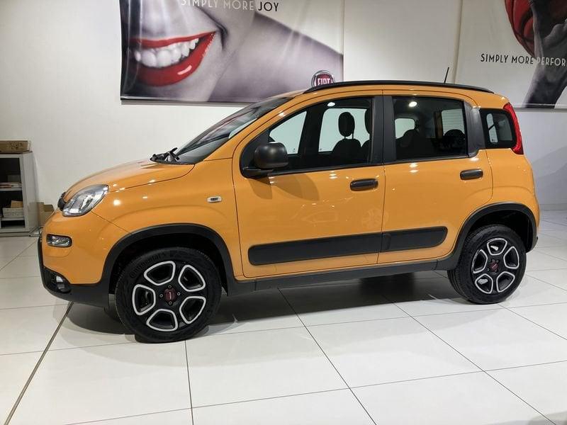 FIAT Panda 0.9 Turbo Natural Power City Life Radio Touch 7" Car Play