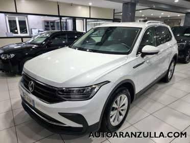 VOLKSWAGEN Tiguan NEW 2.0 TDI 150CV SCR DSG Life Navi - Fari a Led