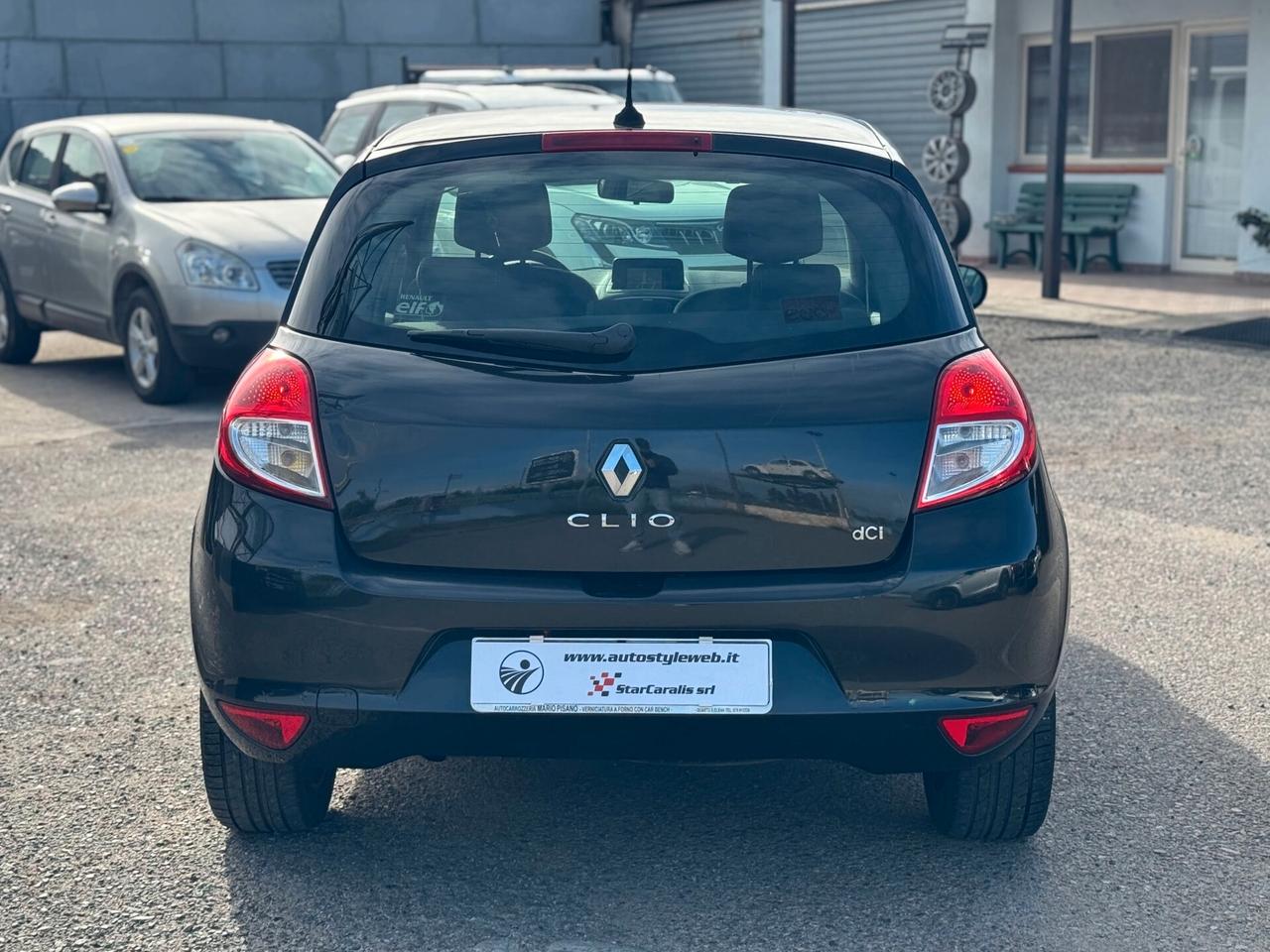 Renault Clio 1.5 dCi 75CV 5 p Dynamique - 2011