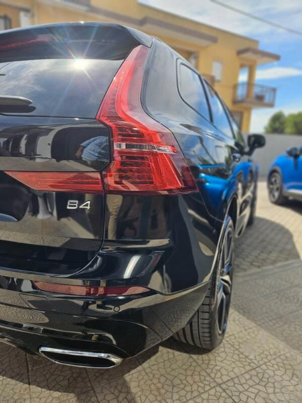 Volvo XC60 2.0 b4 R-design awd auto my20