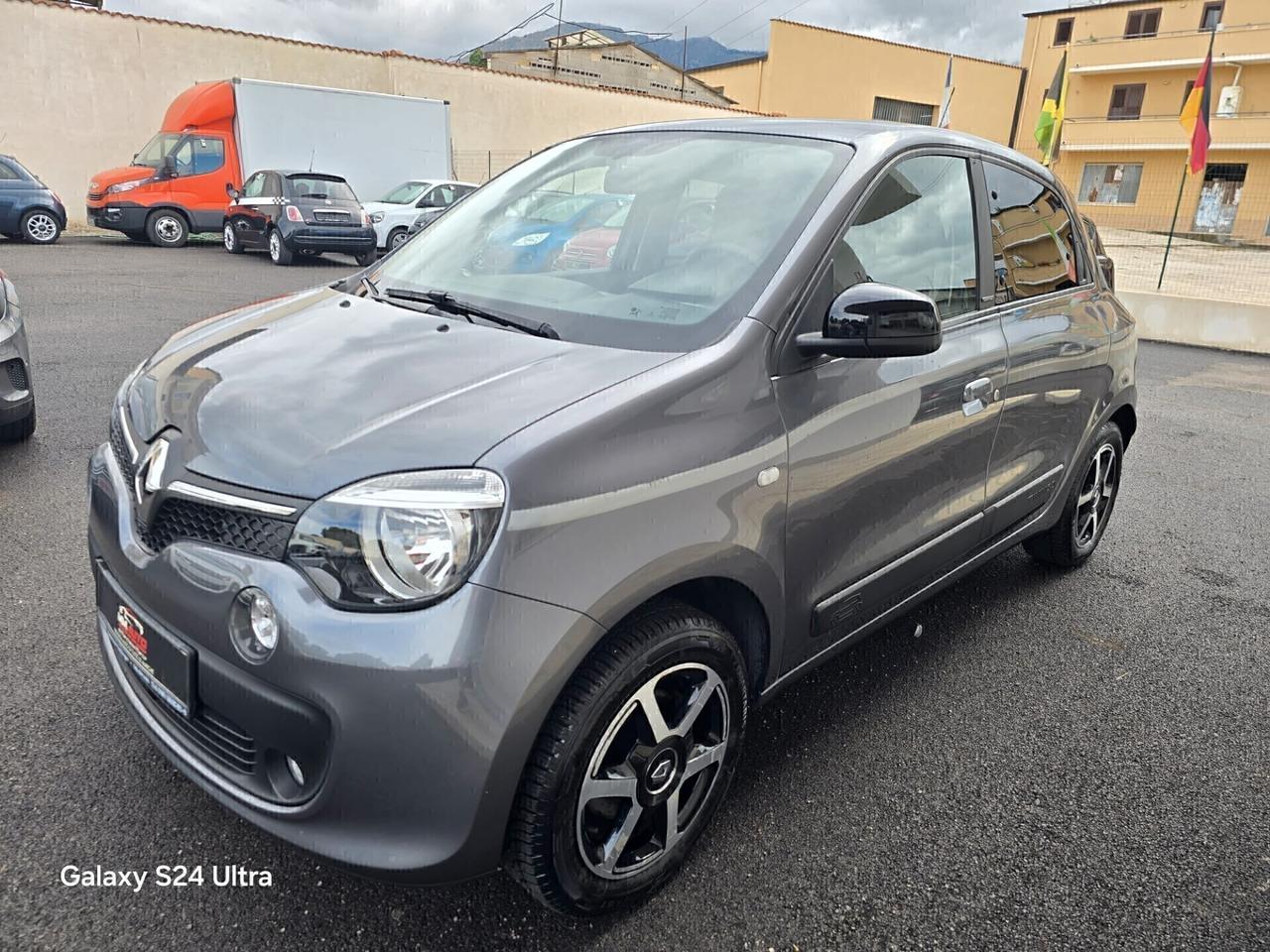 Renault Twingo TCe 90 CV EDC La Parisienne