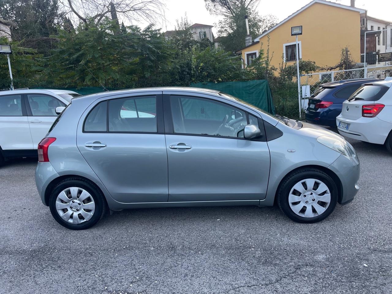 Toyota Yaris 1.3 Gpl