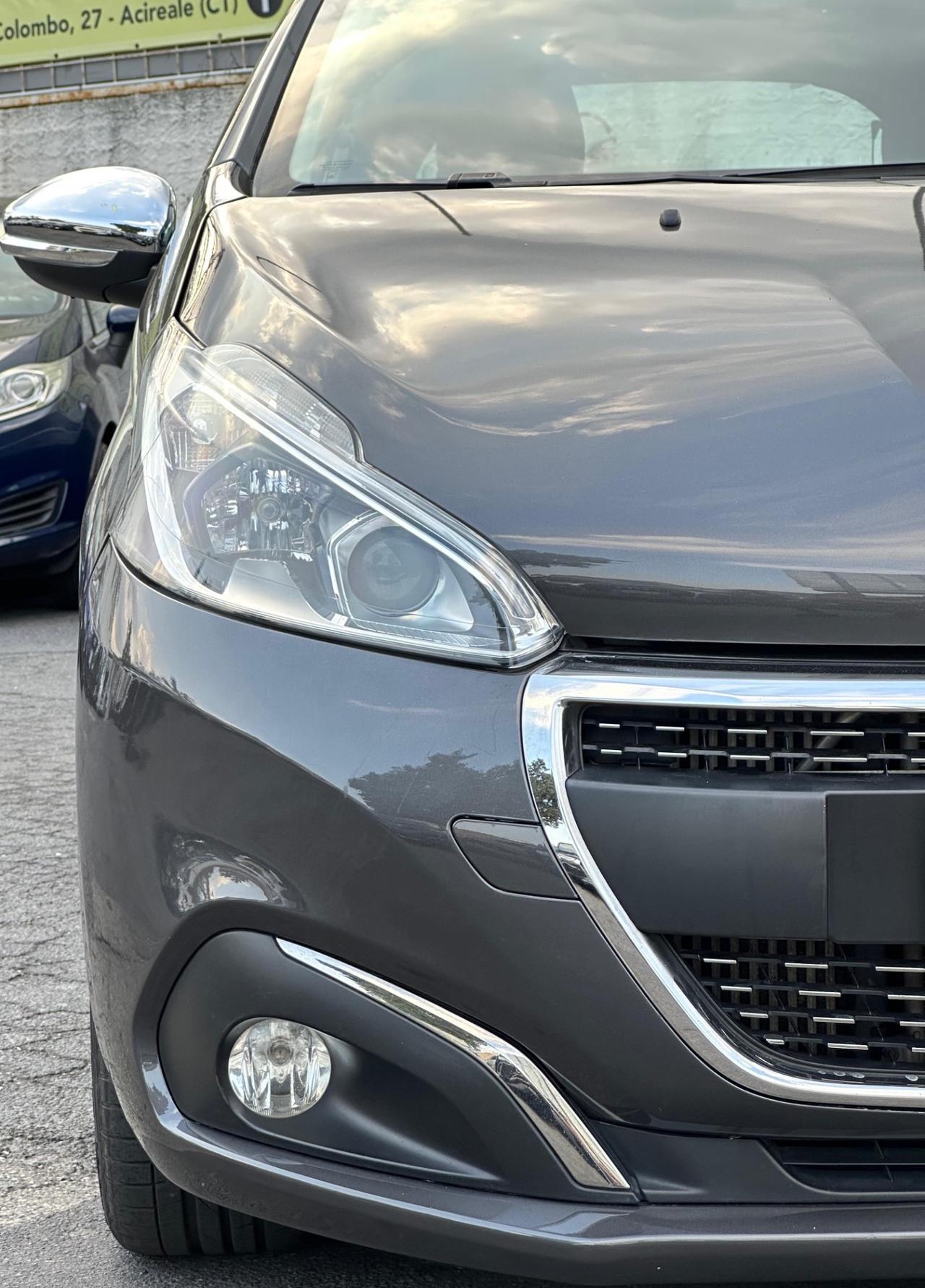 Peugeot 208 1.6 Blue-Hdi 75CV ALLURE