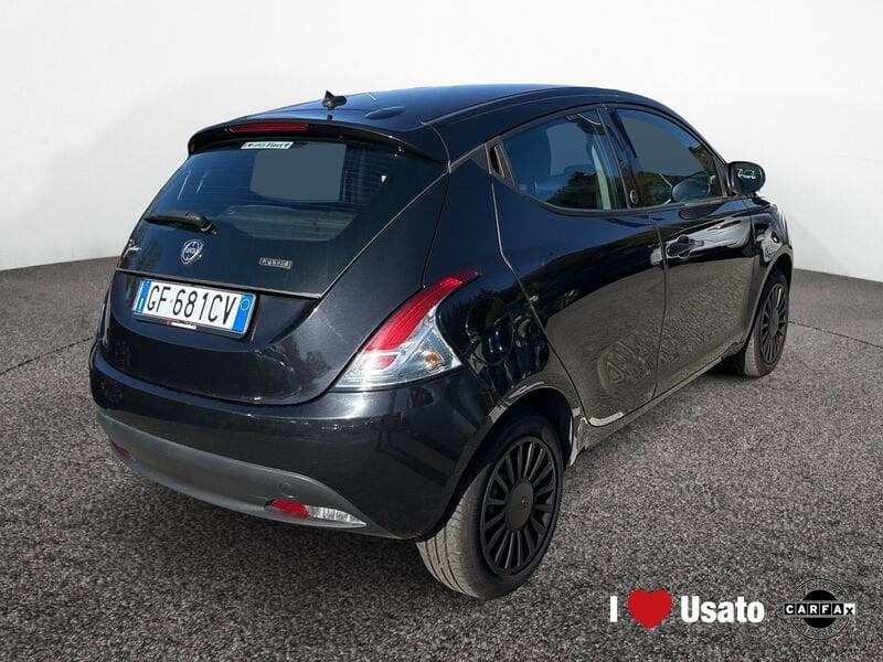 Lancia Ypsilon III 2015 1.0 hybrid Silver s&s 70cv