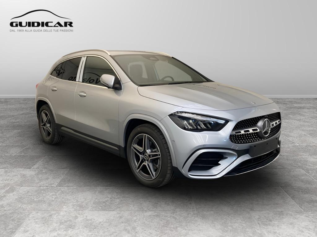 Mercedes-Benz GLA 200 d Automatic 4MATIC