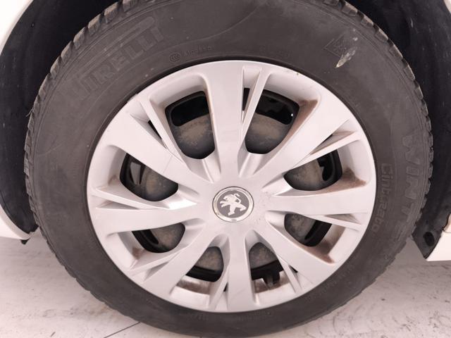 PEUGEOT 208 1.2 puretech Active s&s 82cv 5p neopatentati