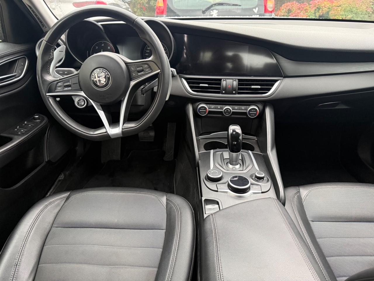 Alfa Romeo Giulia 2.2 Turbodiesel 180 CV AT8 Business Sport Launch Ed.