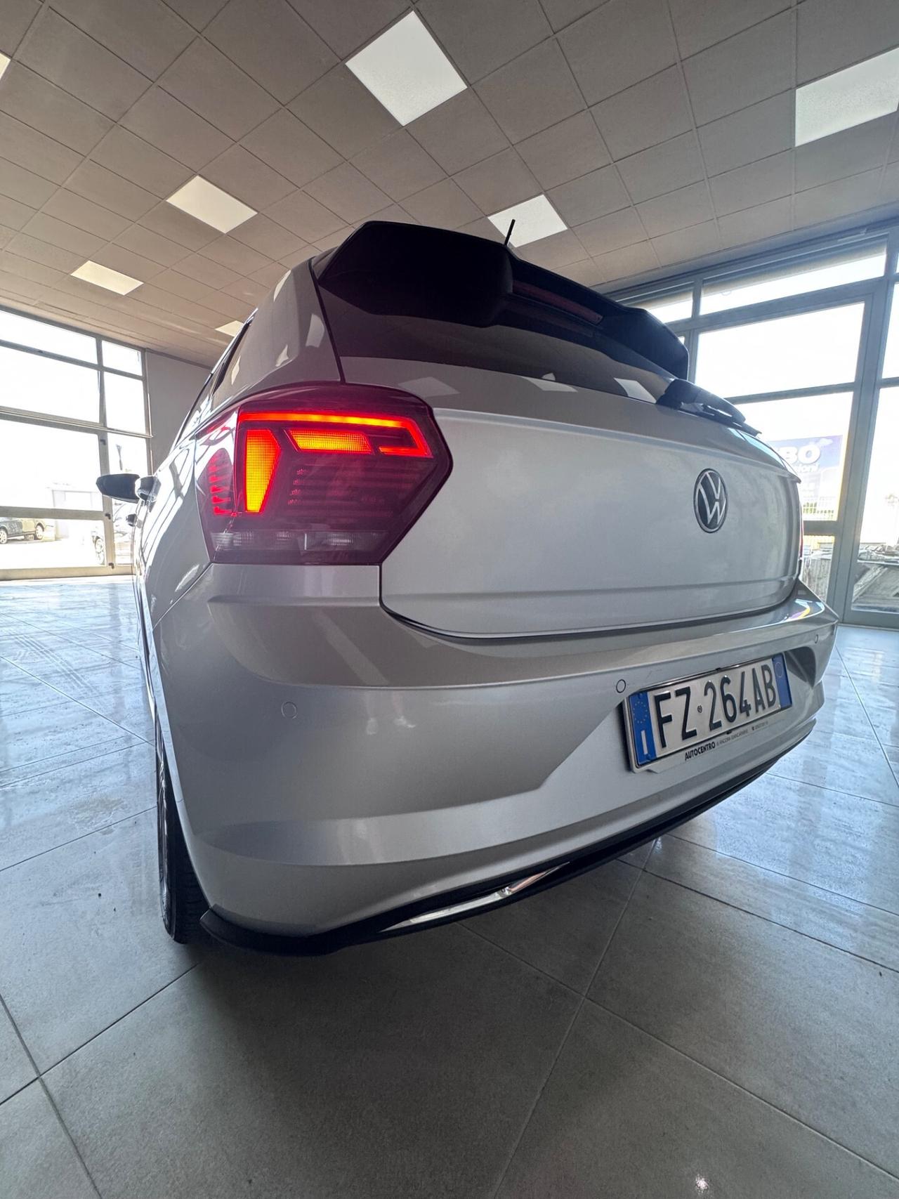VOLKSWAGEN POLO R-LINE TGI METANO MY2020