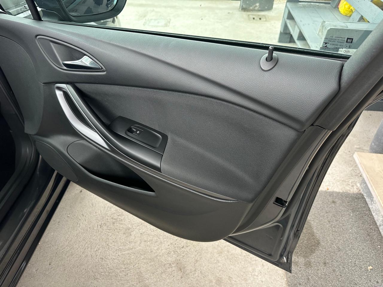 Opel Astra 1.6 CDTi Sports Tourer