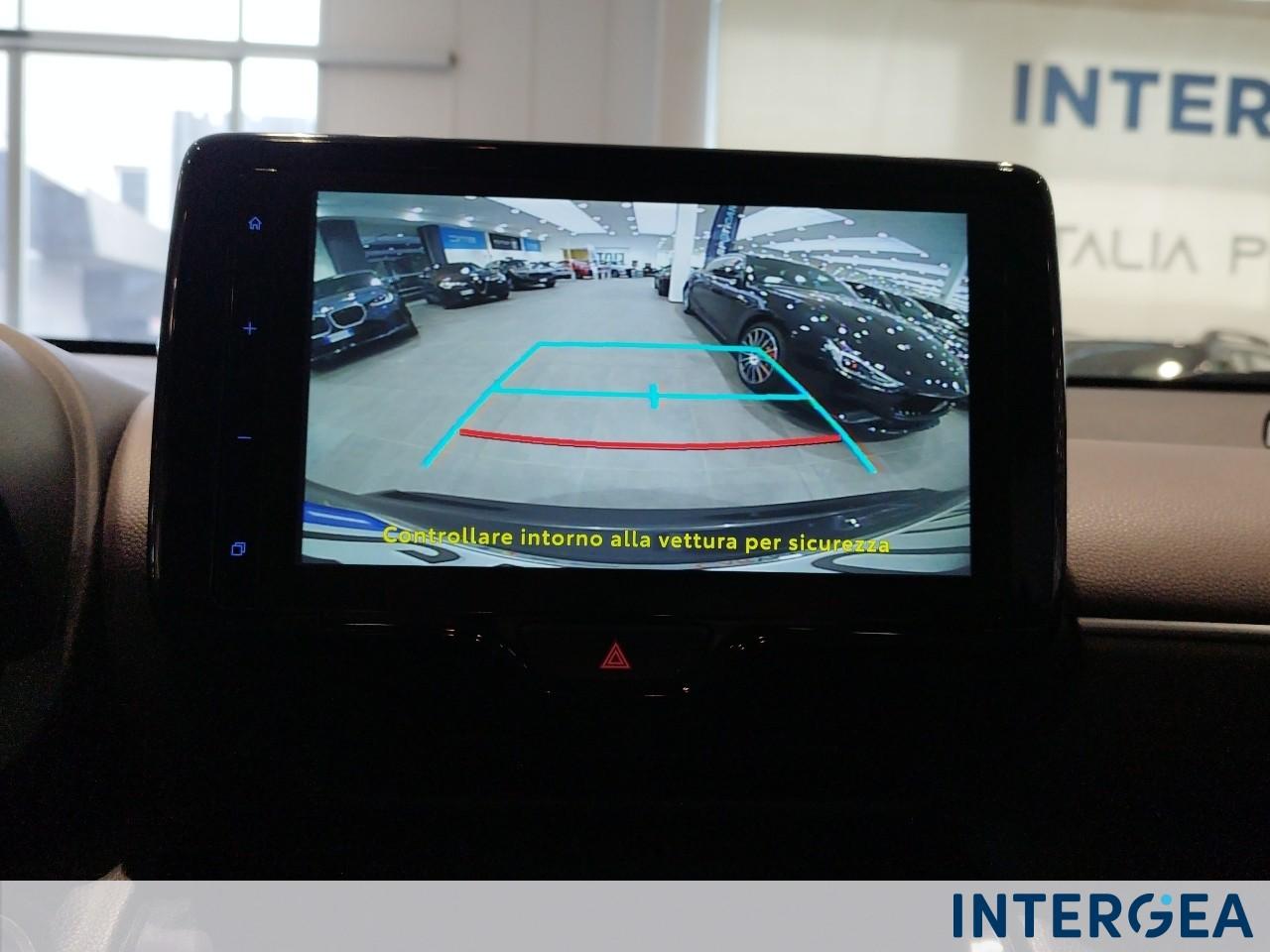 TOYOTA Yaris Cross 1.5h Lounge fwd 116cv e-cvt