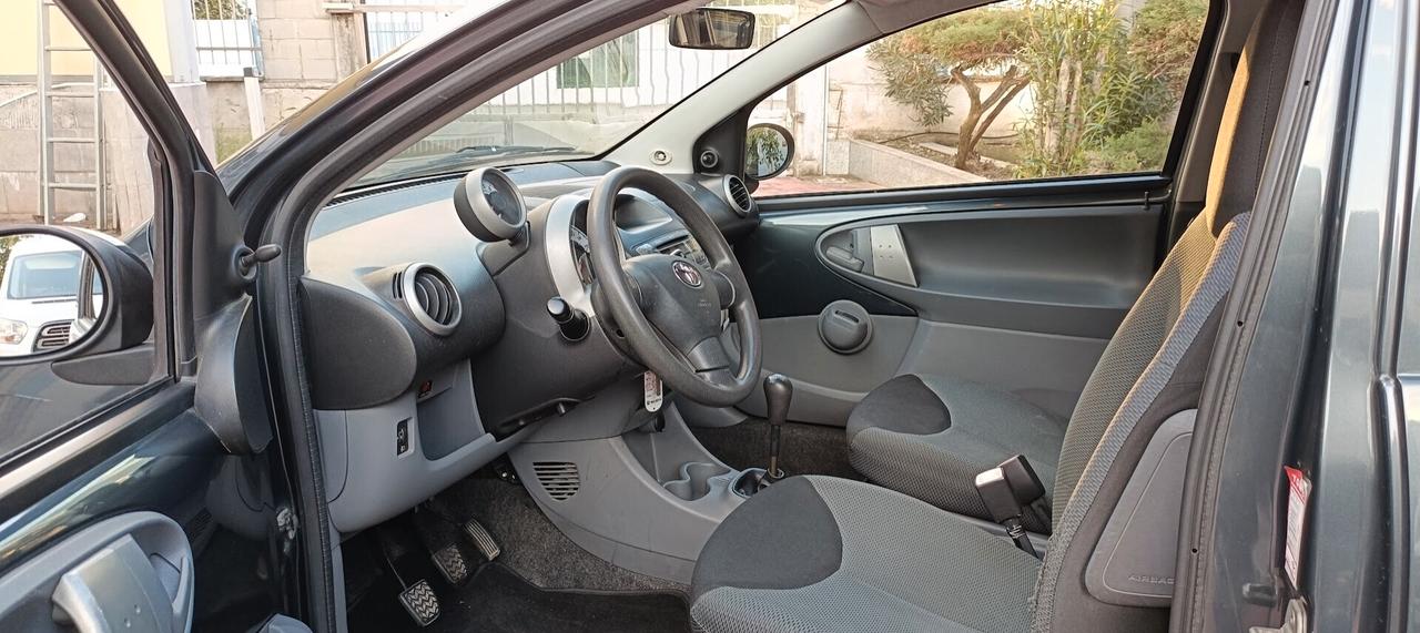 Toyota Aygo 1.0 12V VVT-i 3 porte