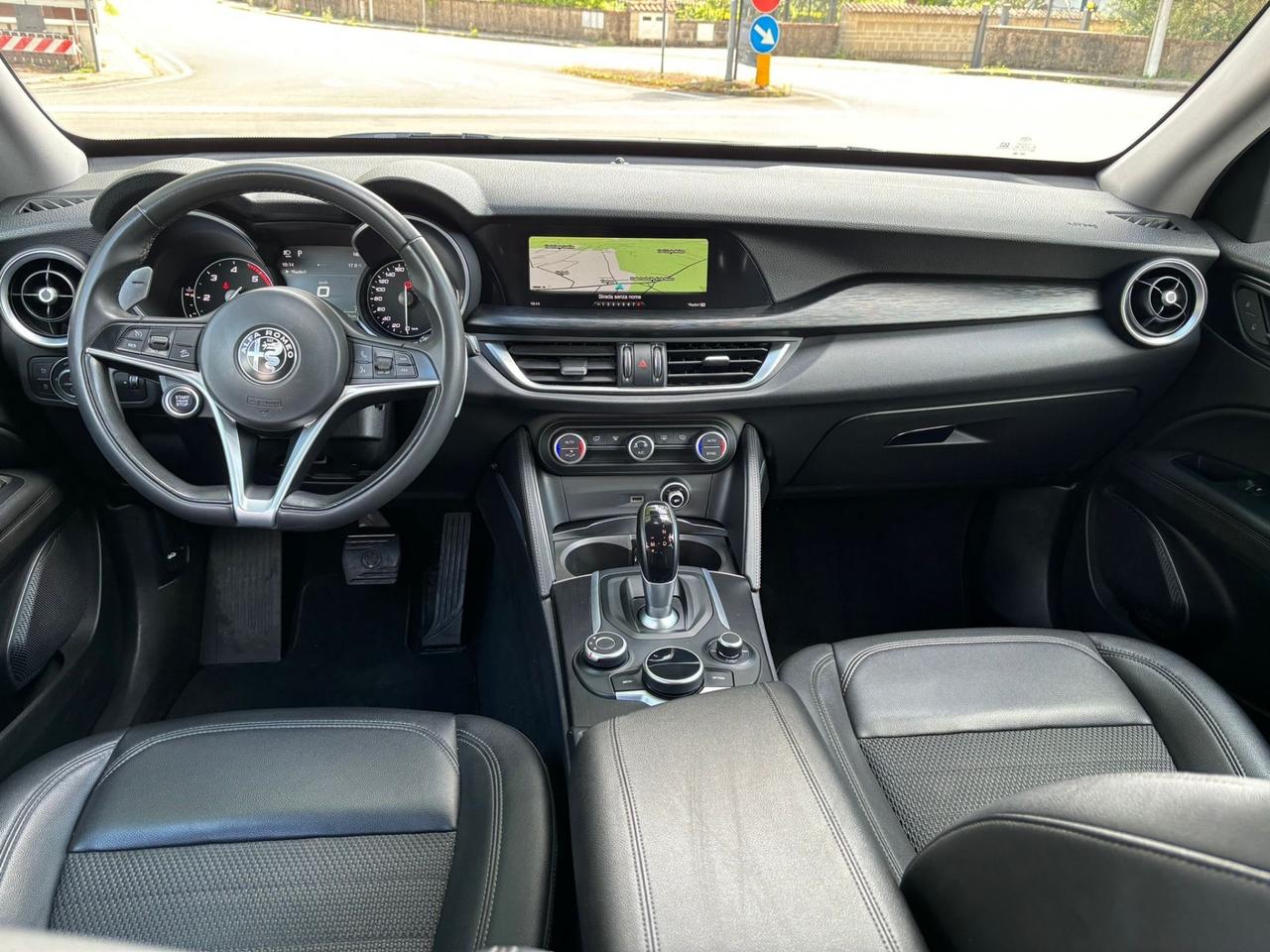 Alfa Romeo Stelvio 2.2 Turbodiesel 160 CV AT8 RWD Business