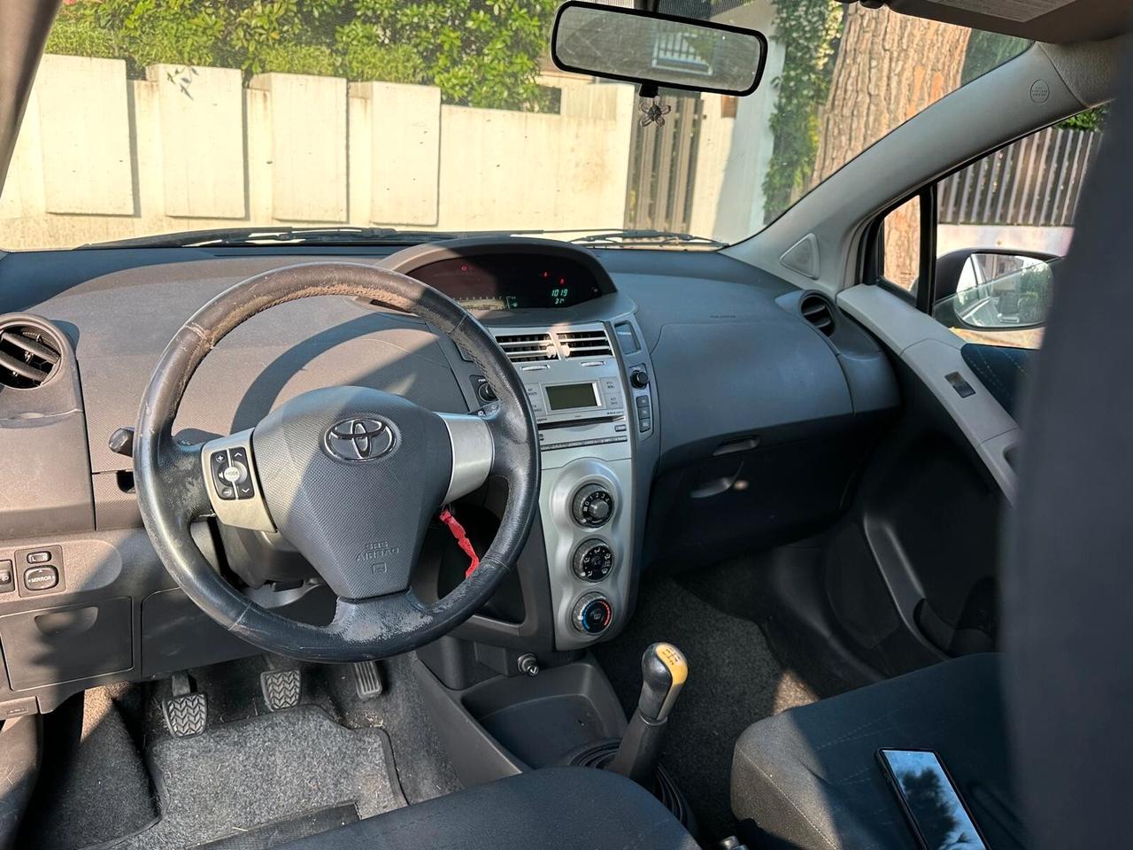 Toyota Yaris 1.0 5 porte - NEOPATENTATI