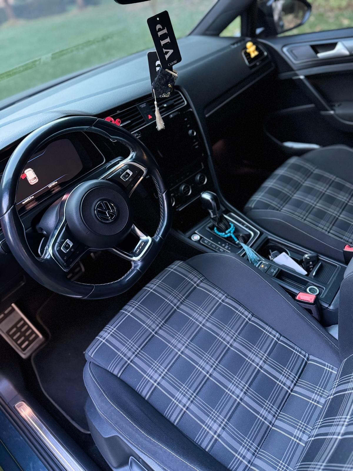 Volkswagen Golf GTD 2.0 TDI DSG 5p. BlueMotion Technology