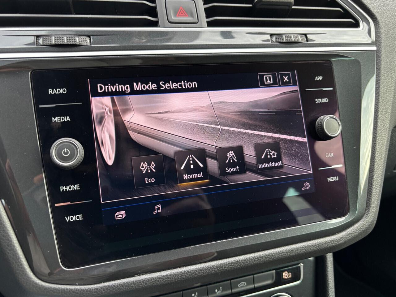 Volkswagen Tiguan 1.6 TDI R-Line sport