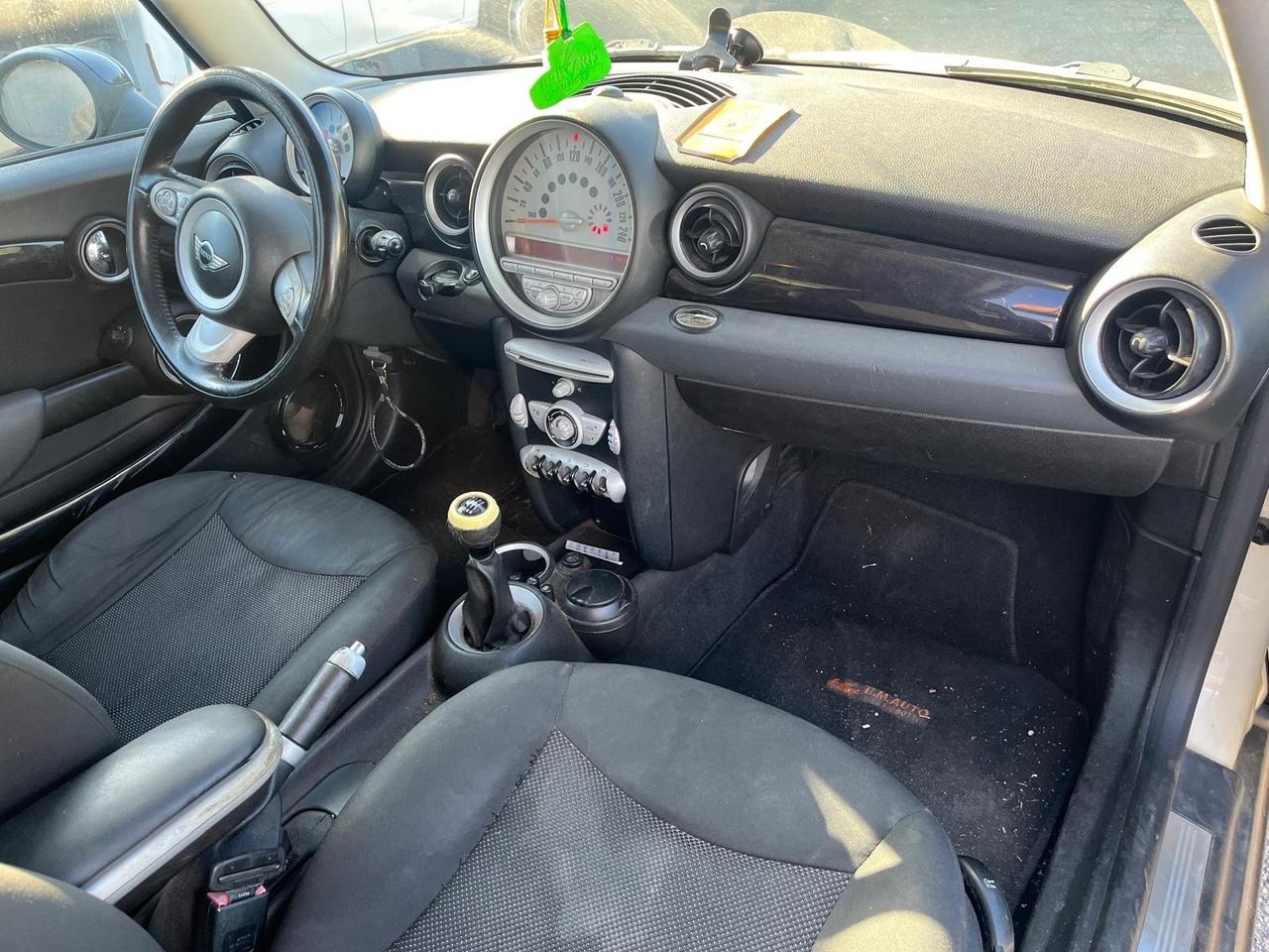 Mini Cooper 1.6 D-full-2008