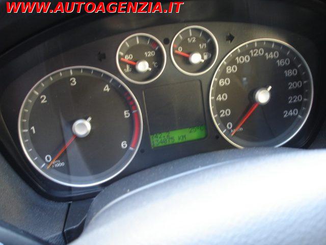 FORD Focus 1.6 TDCi (90CV) 5p. (POCHI KM)