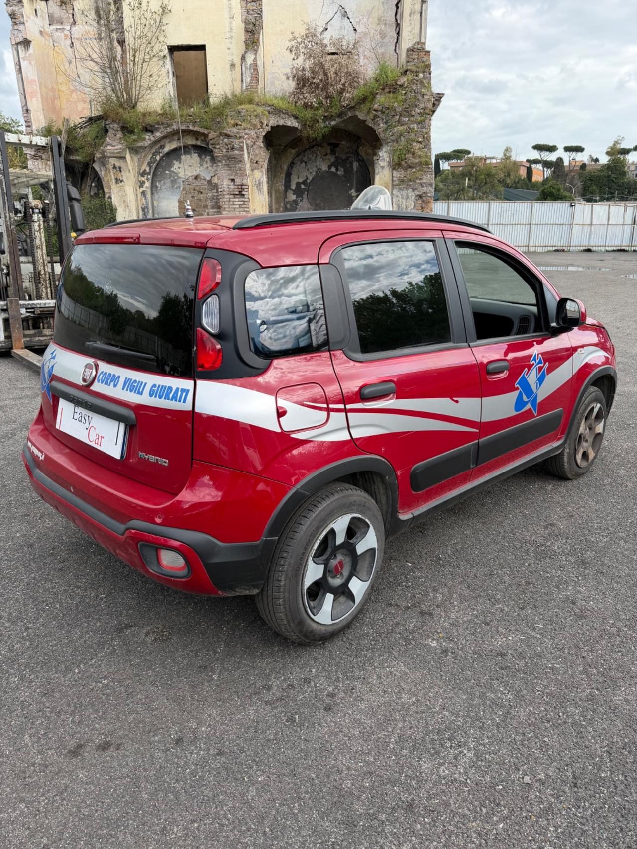 Fiat Panda Cross 1.0 Hybrid SINISTRATA