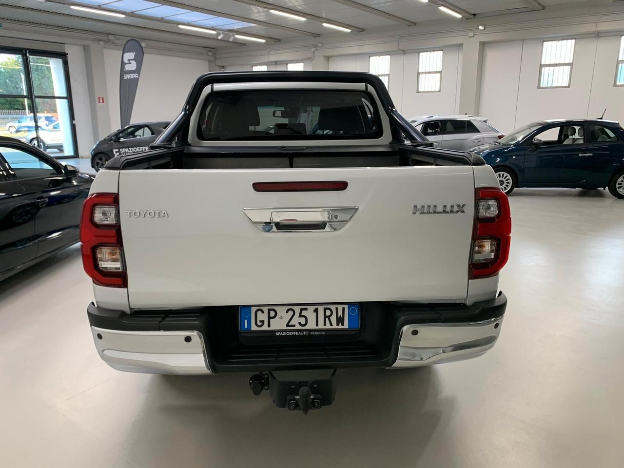 Toyota Hilux 2.8 D A/T 4WD 4 porte Double Cab Executive