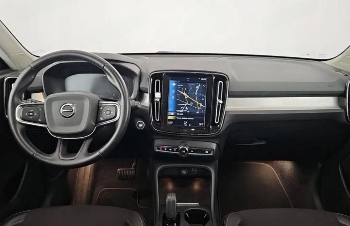 Volvo XC40 D3 AWD Geartronic Momentum 98.000 Km-2030