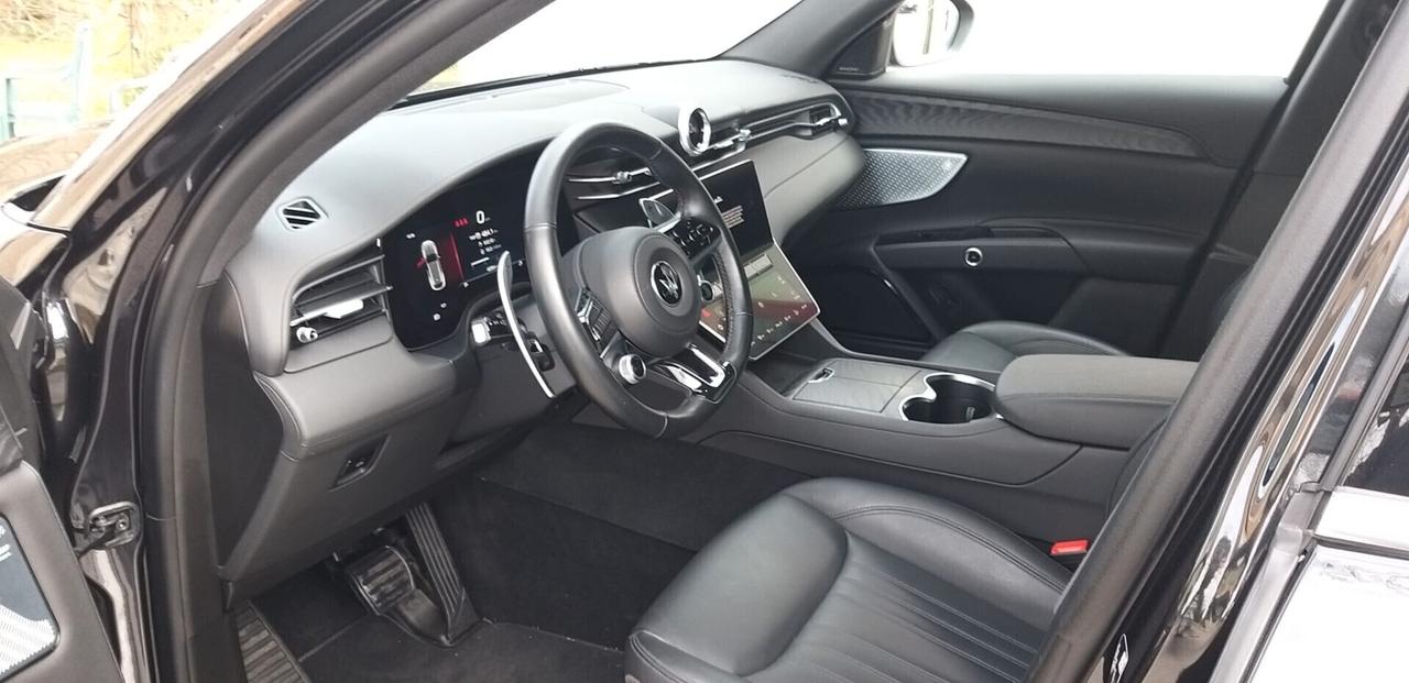 Maserati Grecale MHEV 300 CV AWD GT