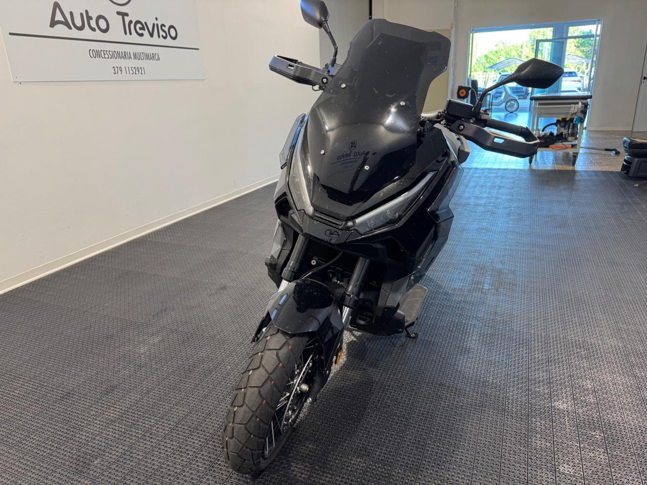 Honda X-ADV ADV 750 Graphite Black
