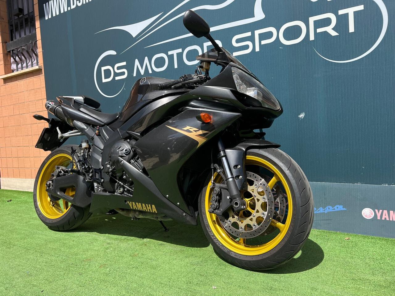 Yamaha YZF R1 OHLINS GARANZIA FINANZIAMENTO