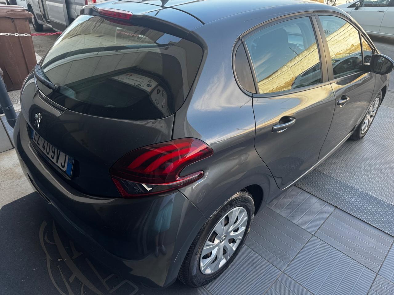 Peugeot 208 PureTech 82 5 porte Active