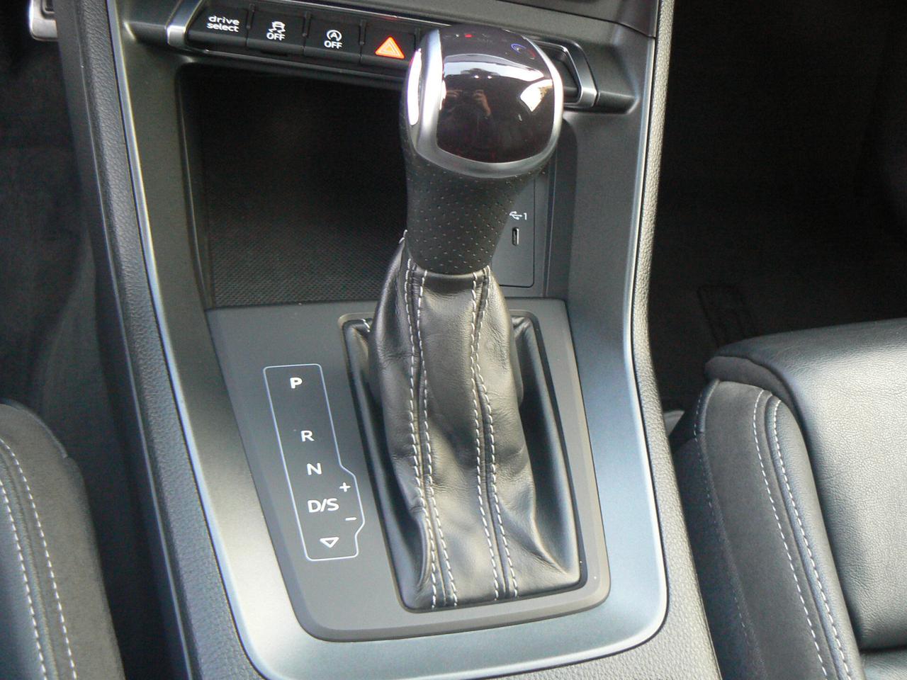 Audi Q3 SPB 35 TDI S tronic line edition KM 59.000 ORIGINALI