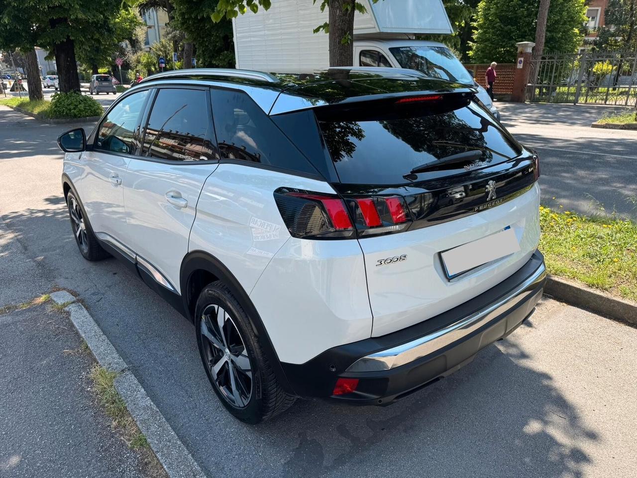 Peugeot 3008 1.5 HDI Allure CATENA APPENA FATTA GARANZIA 12 M