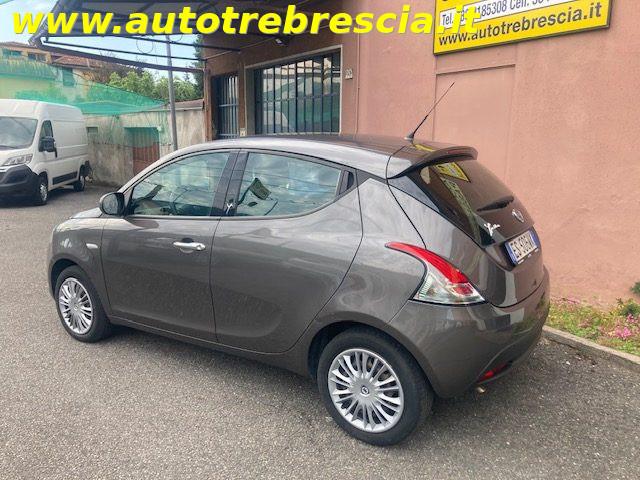 LANCIA Ypsilon 1.2 69 CV 5 porte Silver