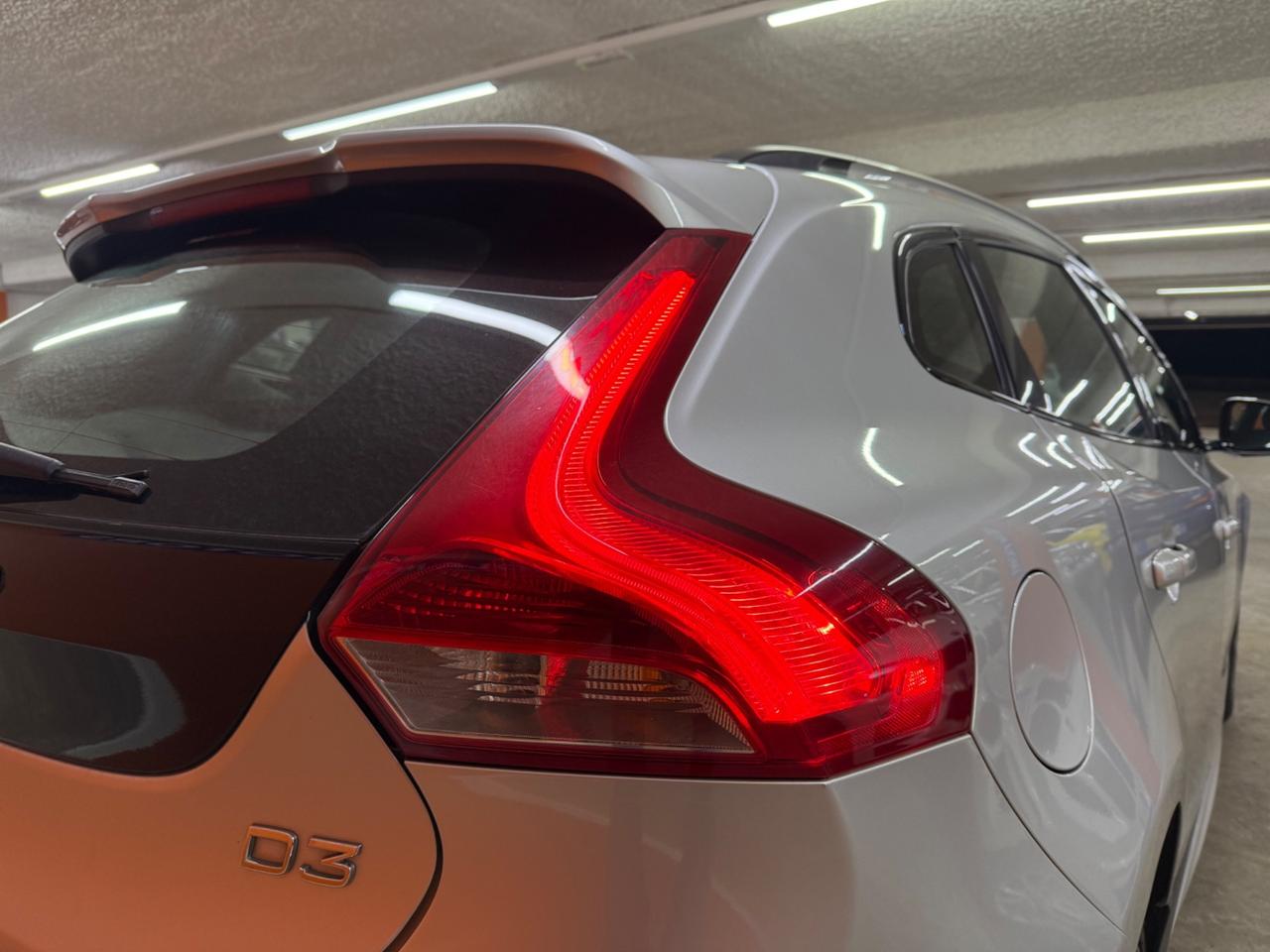 Volvo V40 Cross Country D3 Summum