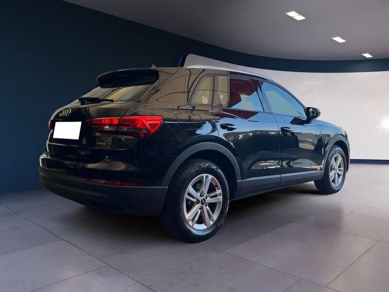 Audi Q3 35 TDI quattro S tronic Business Advanced