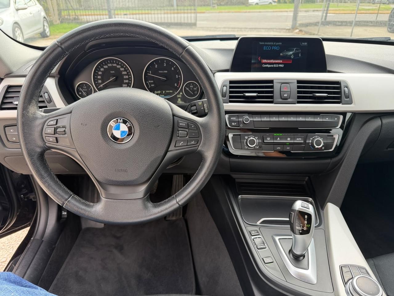 Bmw 318d touring sport restyling navi led euro6d