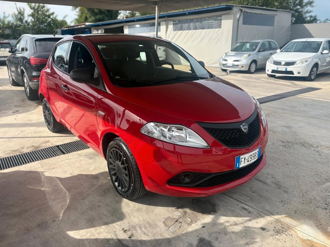 Lancia Ypsilon 1.2 69 CV 5 porte GPL Ecochic Elefantino Blu