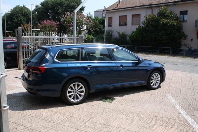 VOLKSWAGEN Passat Variant 2.0 TDI SCR EVO DSG Business