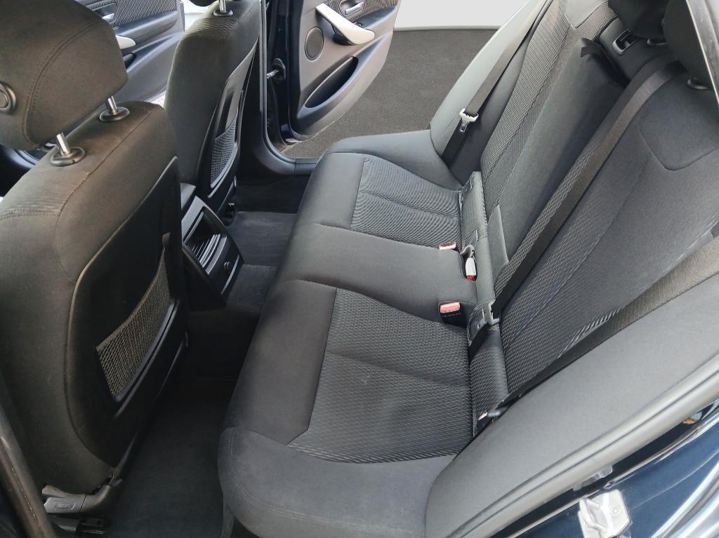 BMW 320 d Touring auto