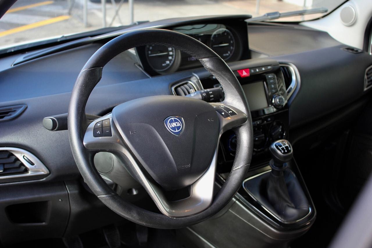 Lancia Ypsilon 1.2 69 CV 5 porte GPL Ecochic Gold SENSORI POST.