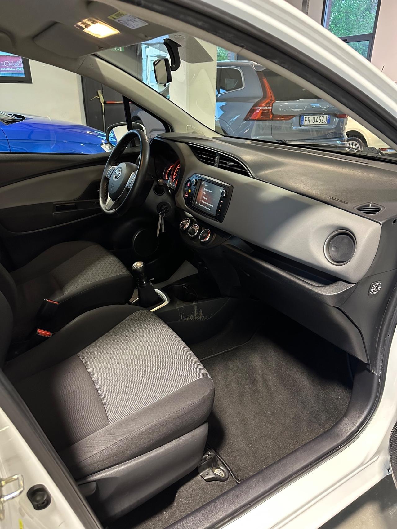 Toyota Yaris 1.0 5 porte Lounge