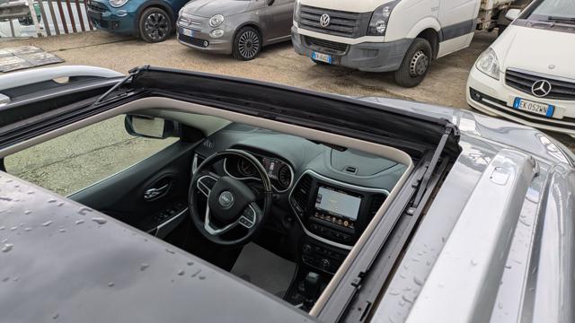 JEEP Cherokee OVERLAND 2.2d 200cv