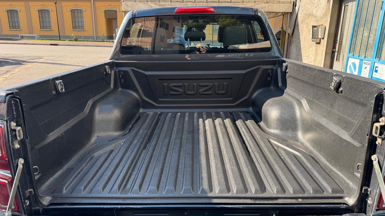 Isuzu D-Max N60 -Max 1.9 td crew Solar Supernova 4x4 + IVA