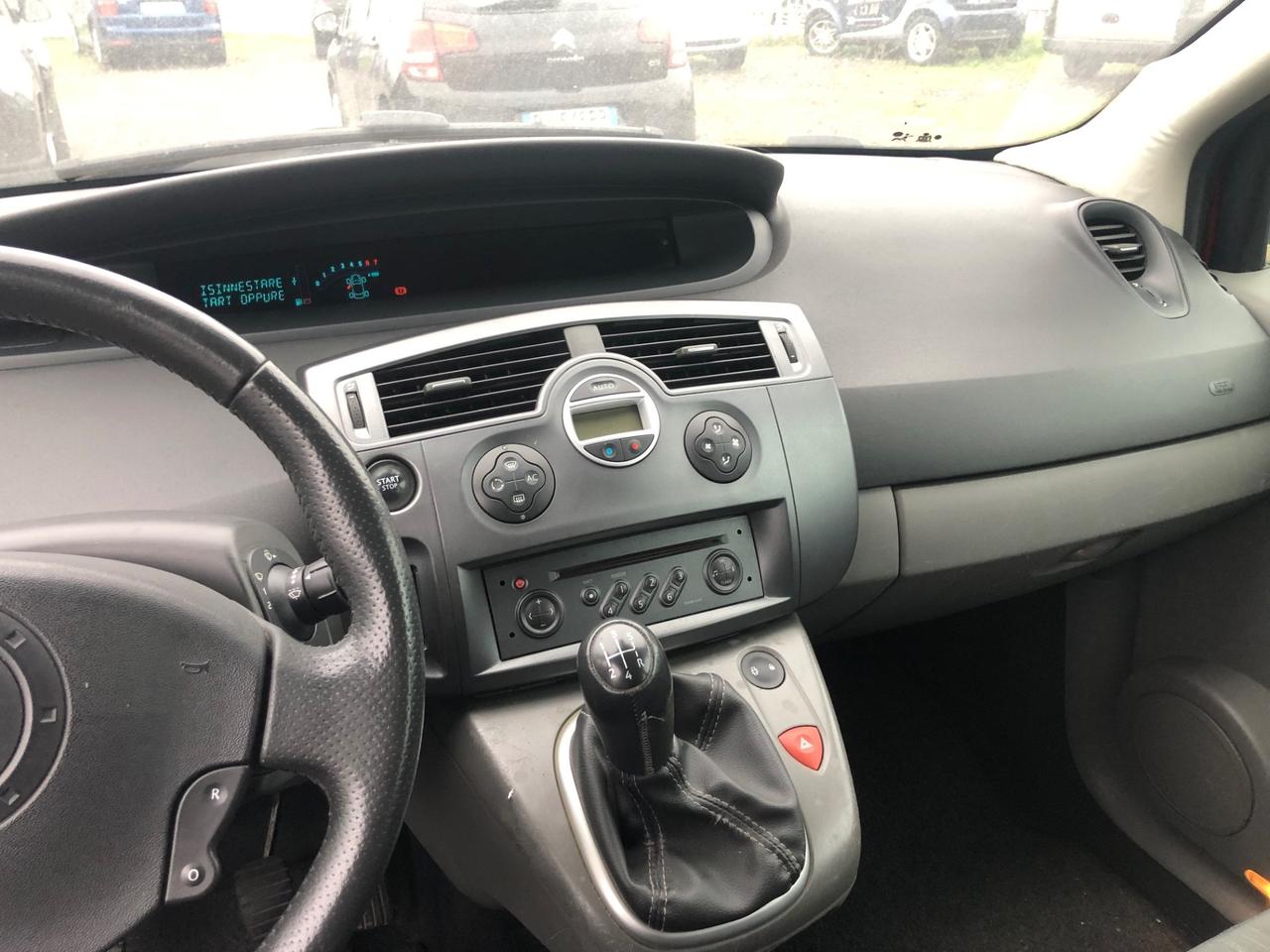 Renault Scenic Scénic 1.6 16V Luxe Dynamique