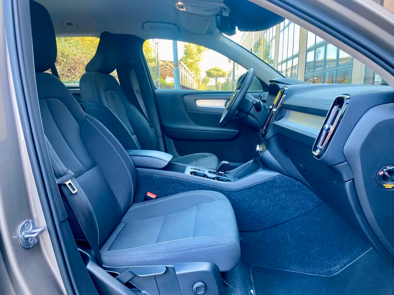 Volvo XC40 t4 phev RECHARGE -LED -NAVI- GARANZIA